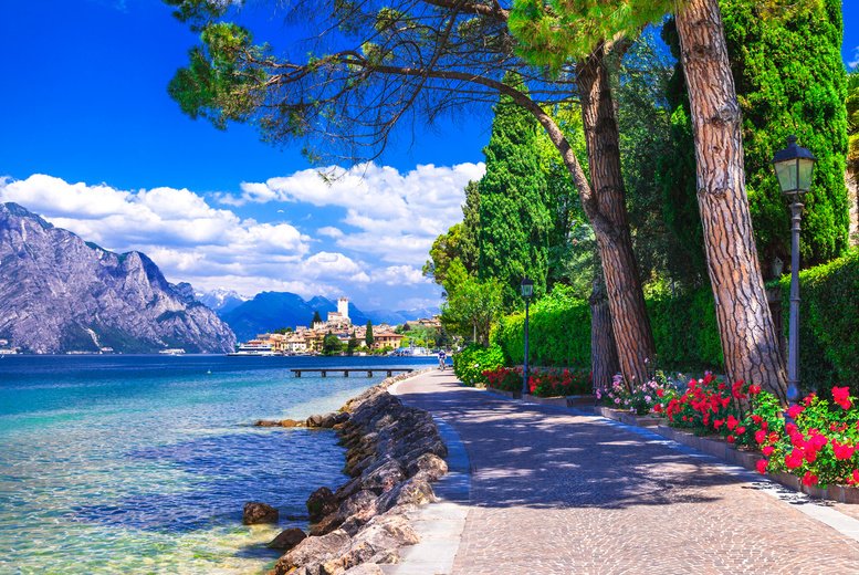 Discount Holidays - Lake Garda - Lakeview Hotel Stay
