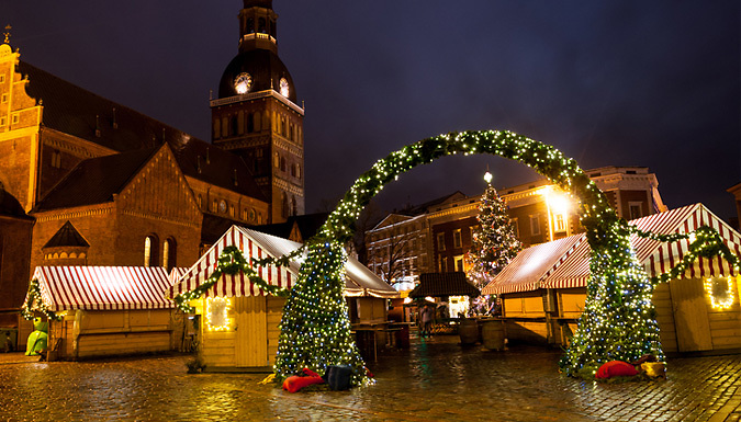 Take advantage of England Holidays: 2-4 Night Christmas Market Getaway with Hotel & Flights for just: £69.00